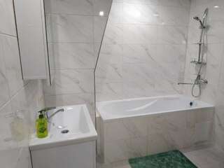 Апартаменты Апартаменты новострой улица Замостянская 34 А Винница Апартаменты с общей ванной комнатой-25